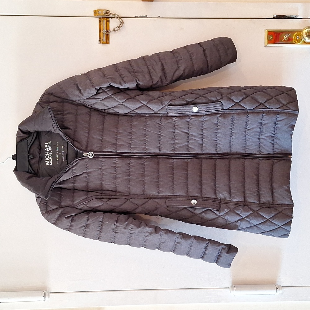 MICHAEL KORS Down Coat - Excellent Used Condition - Picture 2 of 9